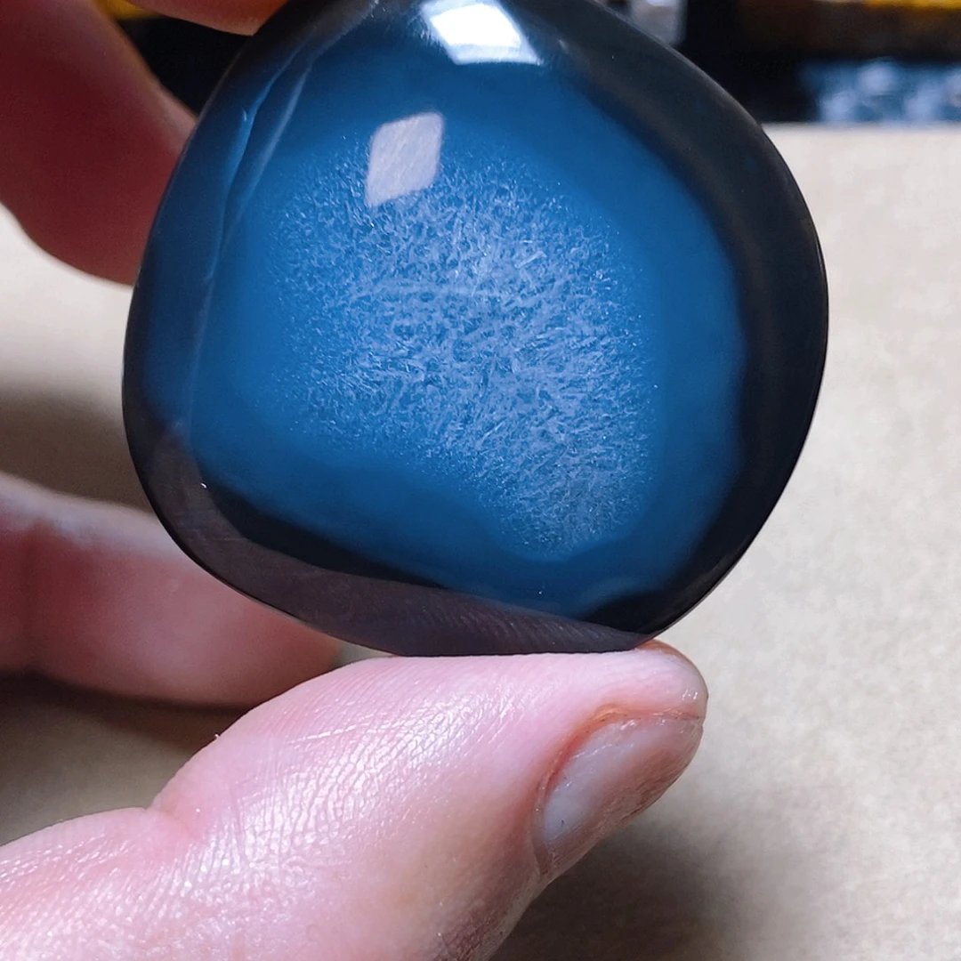 未镶嵌颈饰玛瑙/玉髓山*