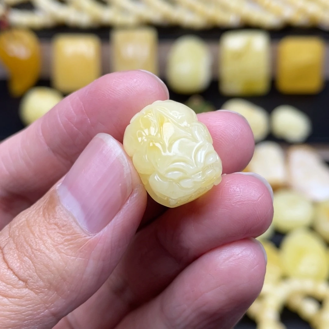 琥珀未镶嵌裸石琥珀蜜蜡