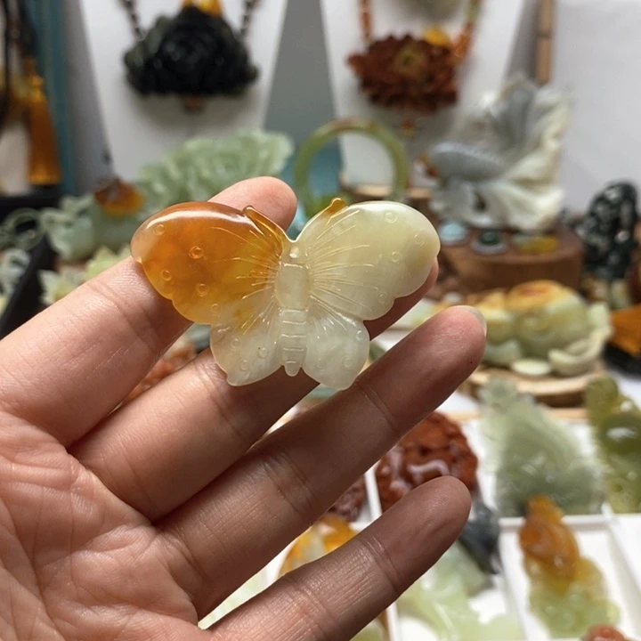 未镶嵌蛇纹石玉颈饰炸