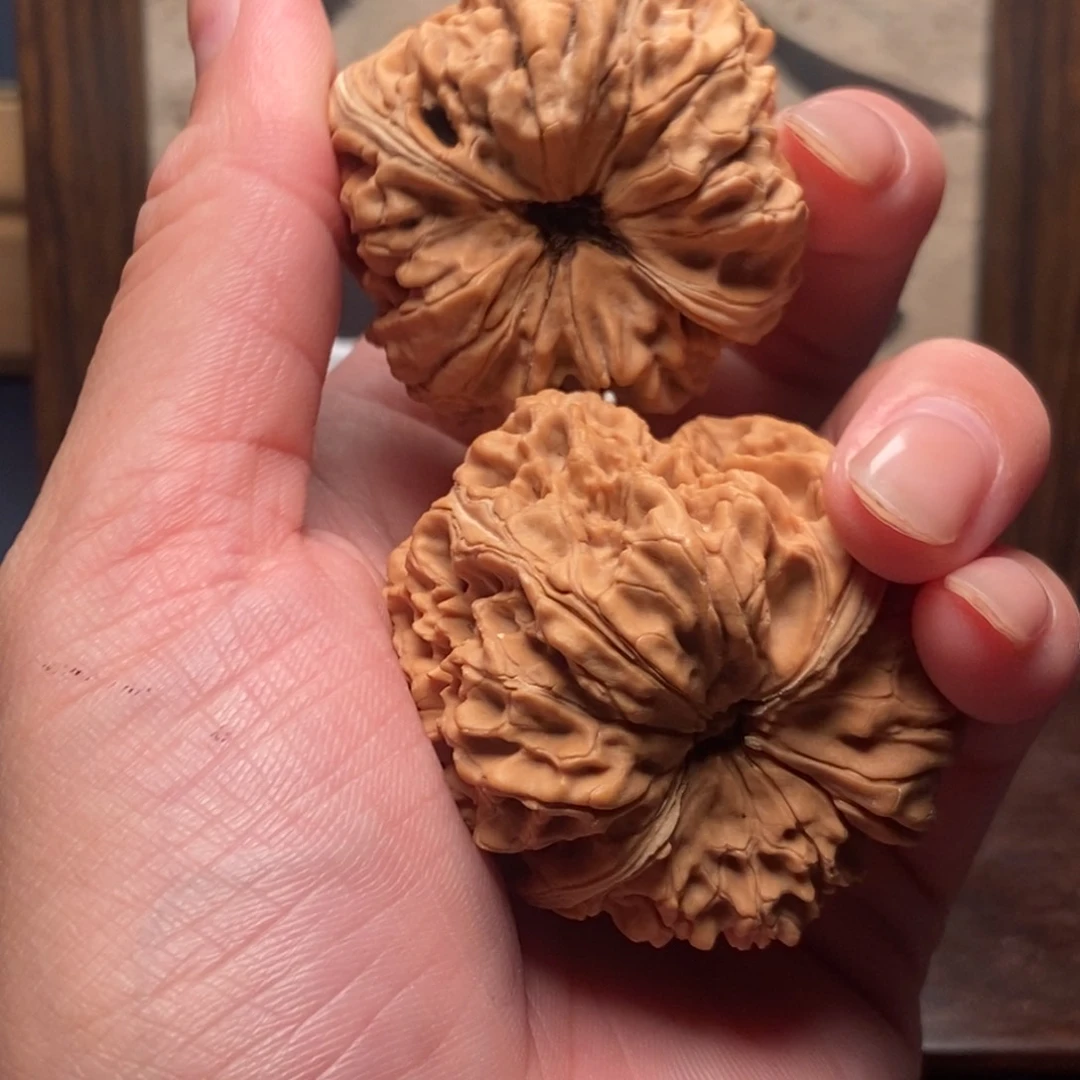 。***文玩核桃吊坠闷墩333