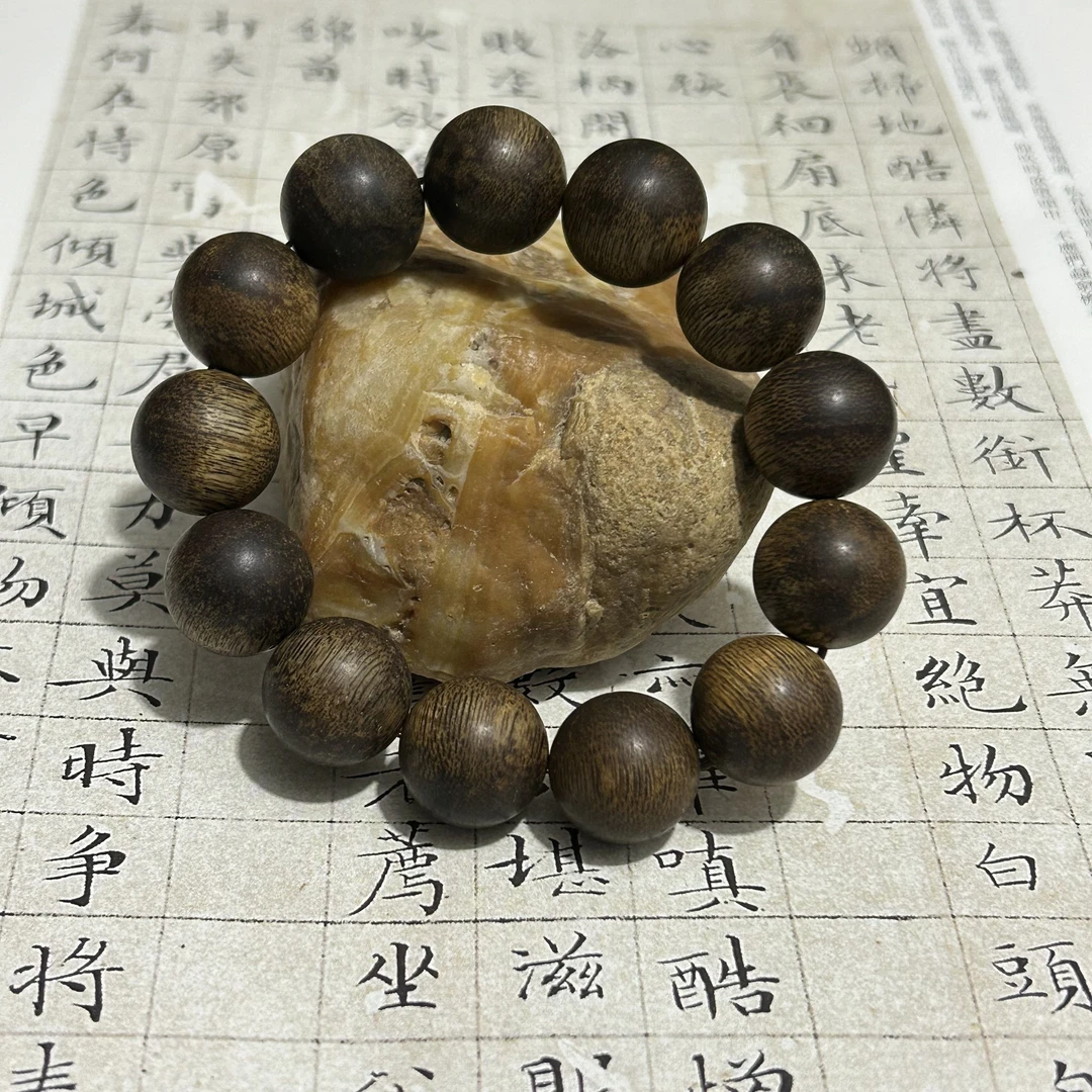 z-1079【芽庄白奇楠】18mm，51.19g
