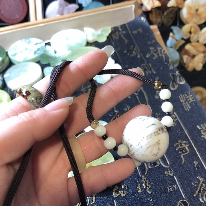 岫玉未镶嵌岫玉挂件