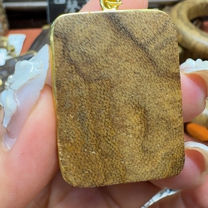 大叶紫檀（黑酸枝木类）