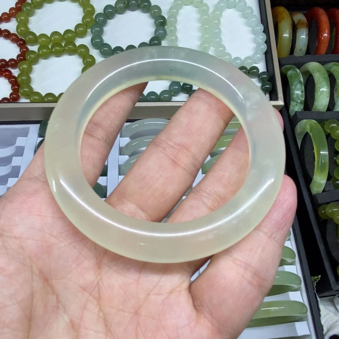 岫玉未镶嵌手镯57口