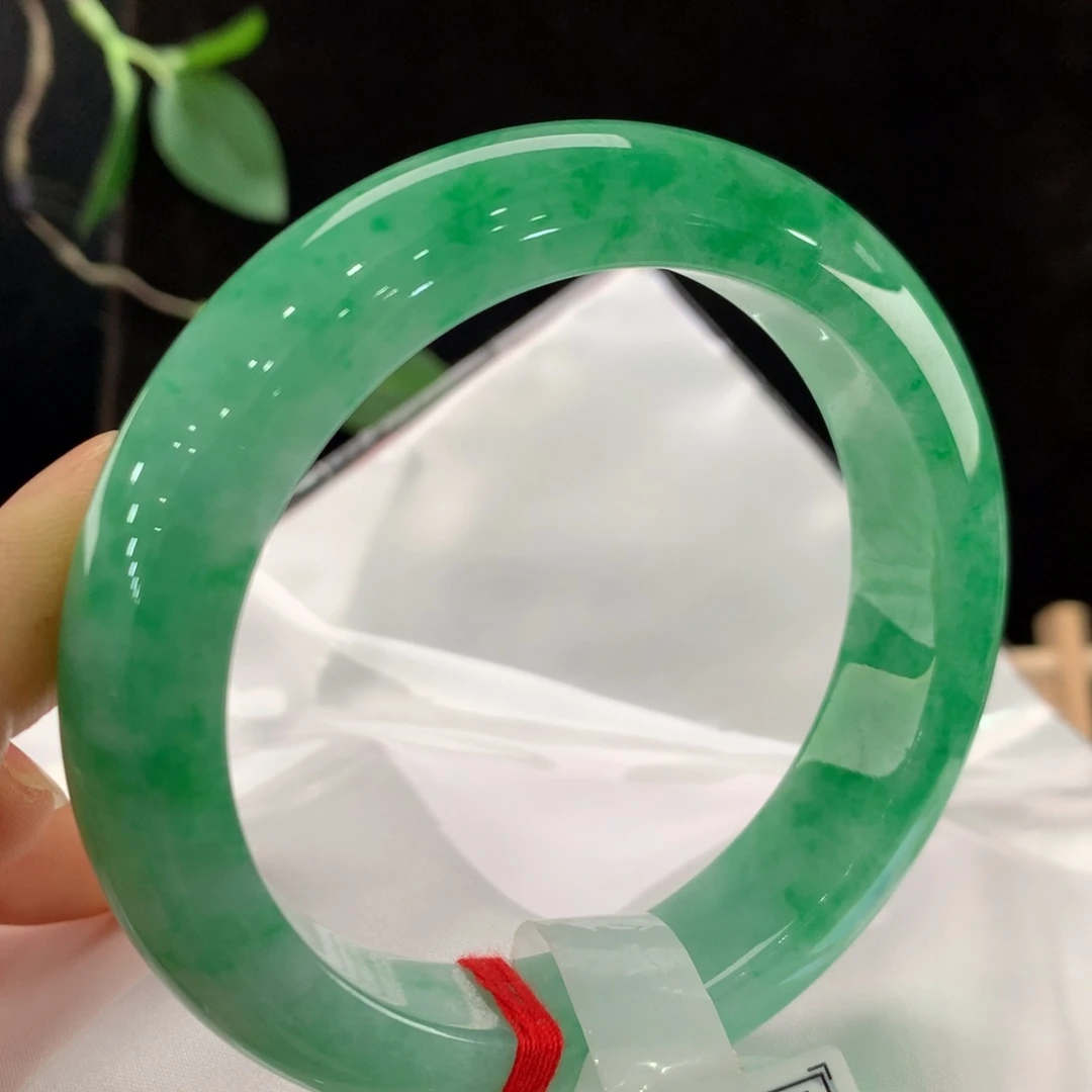 翡翠手镯未镶嵌111-0148