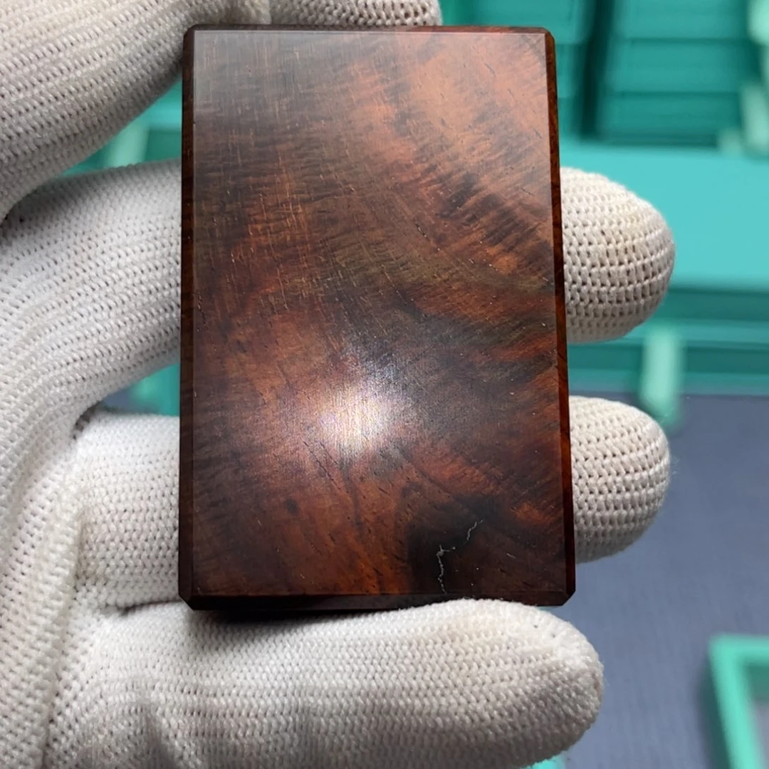 木质类大红酸枝无事牌，默认微瑕 不退不换 谨慎下单