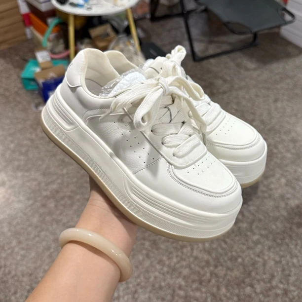 君君厚底小白鞋轻底跟高5厘米4824101081190