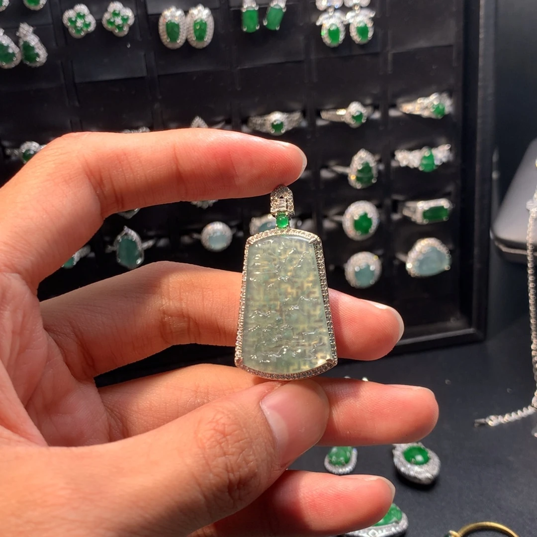 翡翠未镶嵌吊坠(不含链)