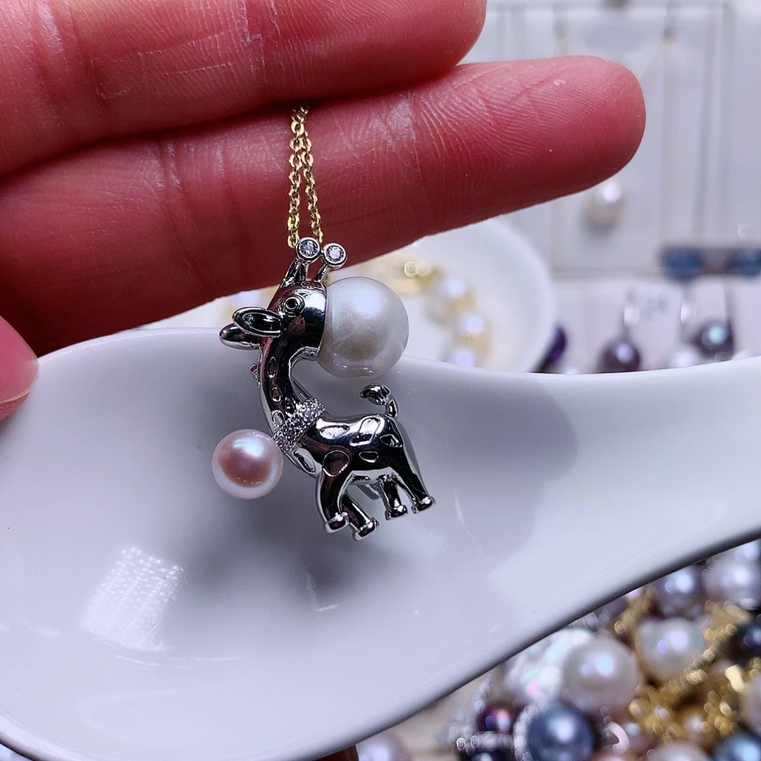 淡水珍珠吊坠(赠链)未镶嵌