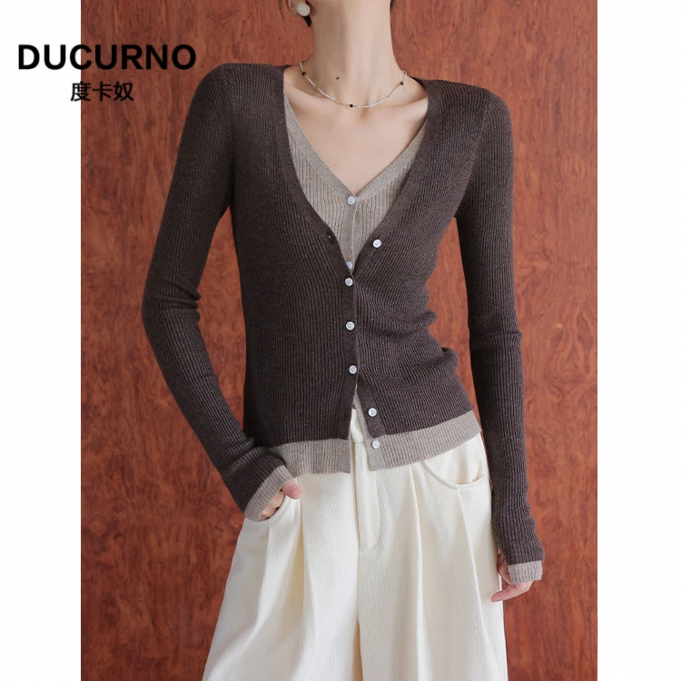咖色V领假两件针织开衫女2025年春秋新款时尚百搭显瘦打底衫上衣