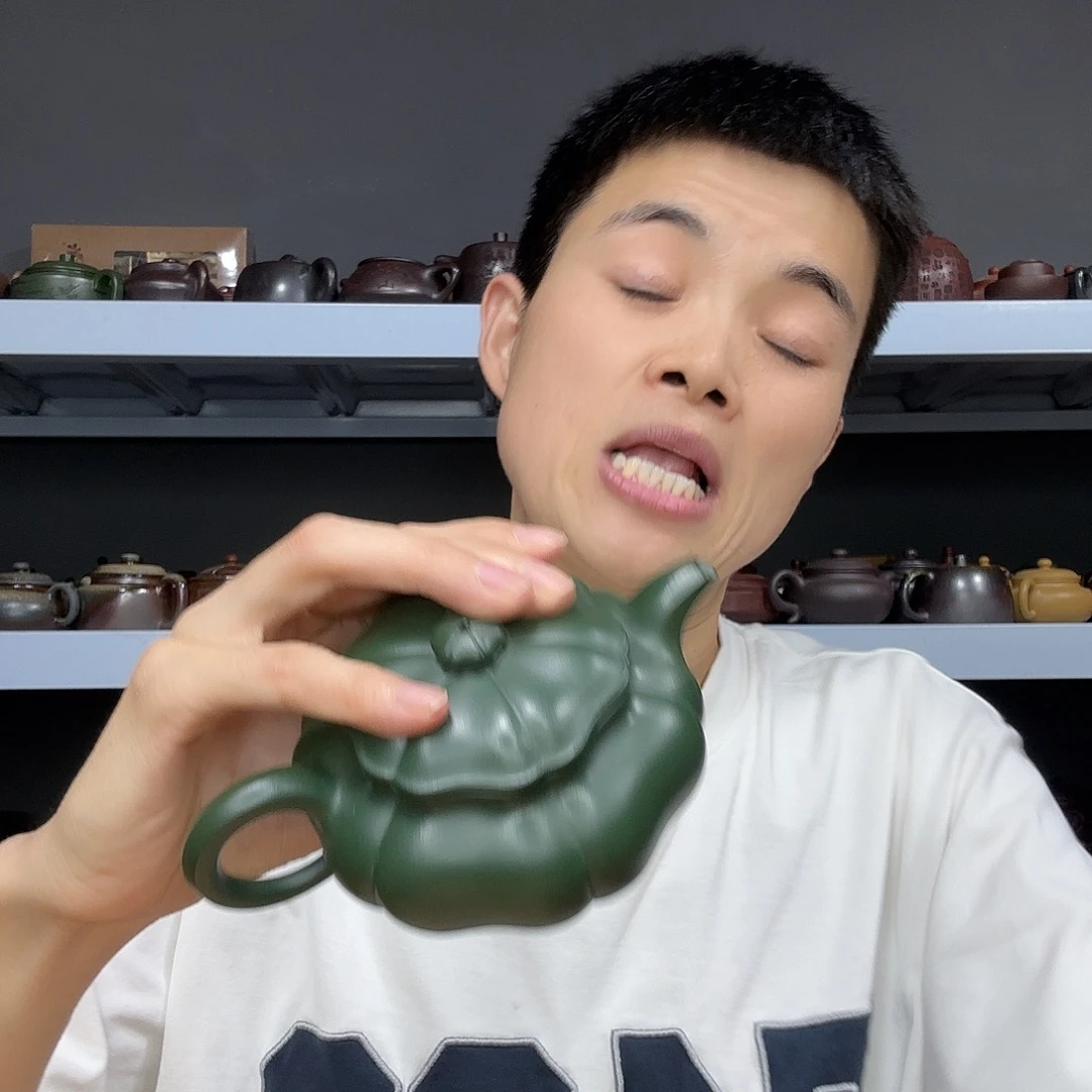茶壶底槽青民间手艺人全手工制作