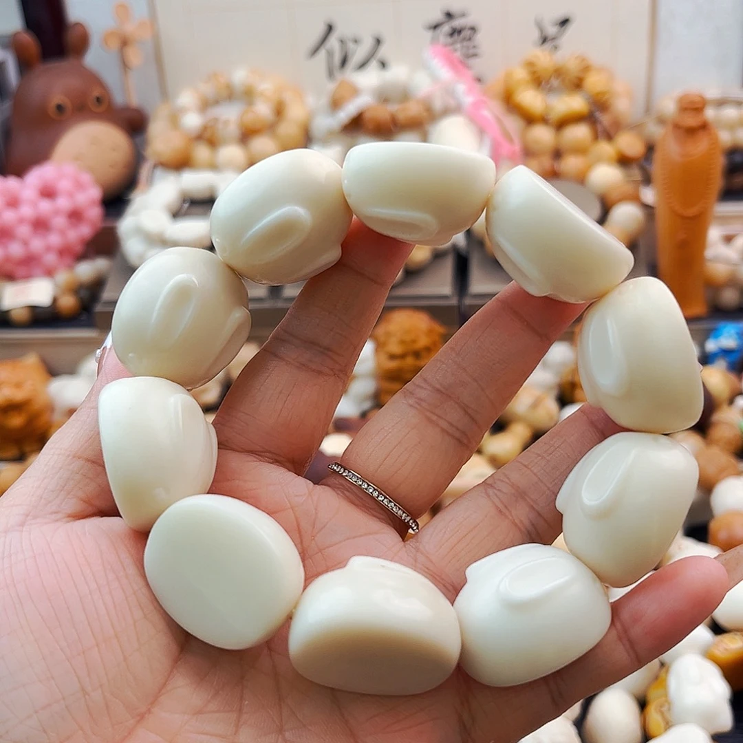 菩提根/象牙果吊坠大趴趴兔