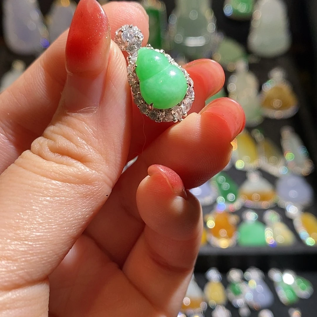 颈饰银S925镶嵌翡翠天然翡翠