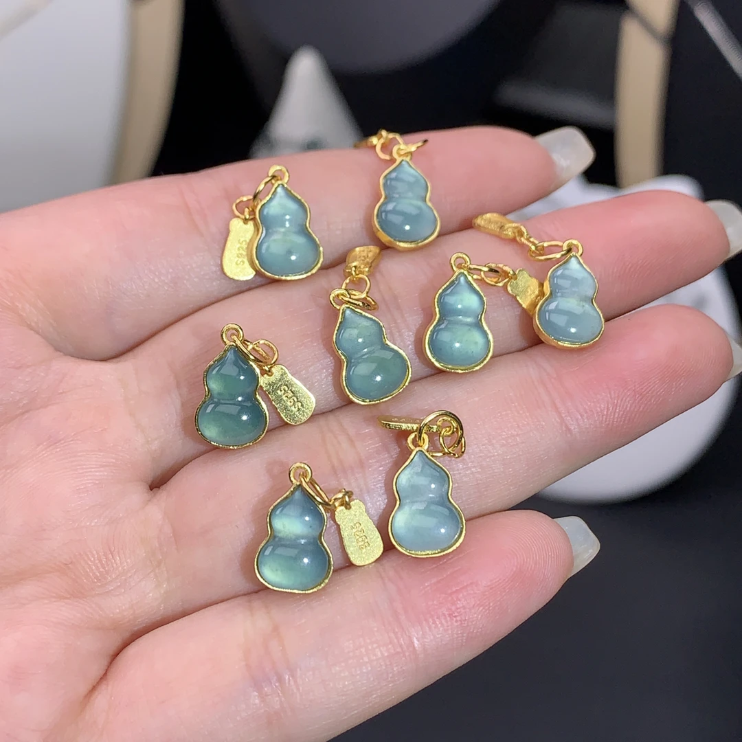 天然蓝水翡翠a货小葫芦提溜吊坠