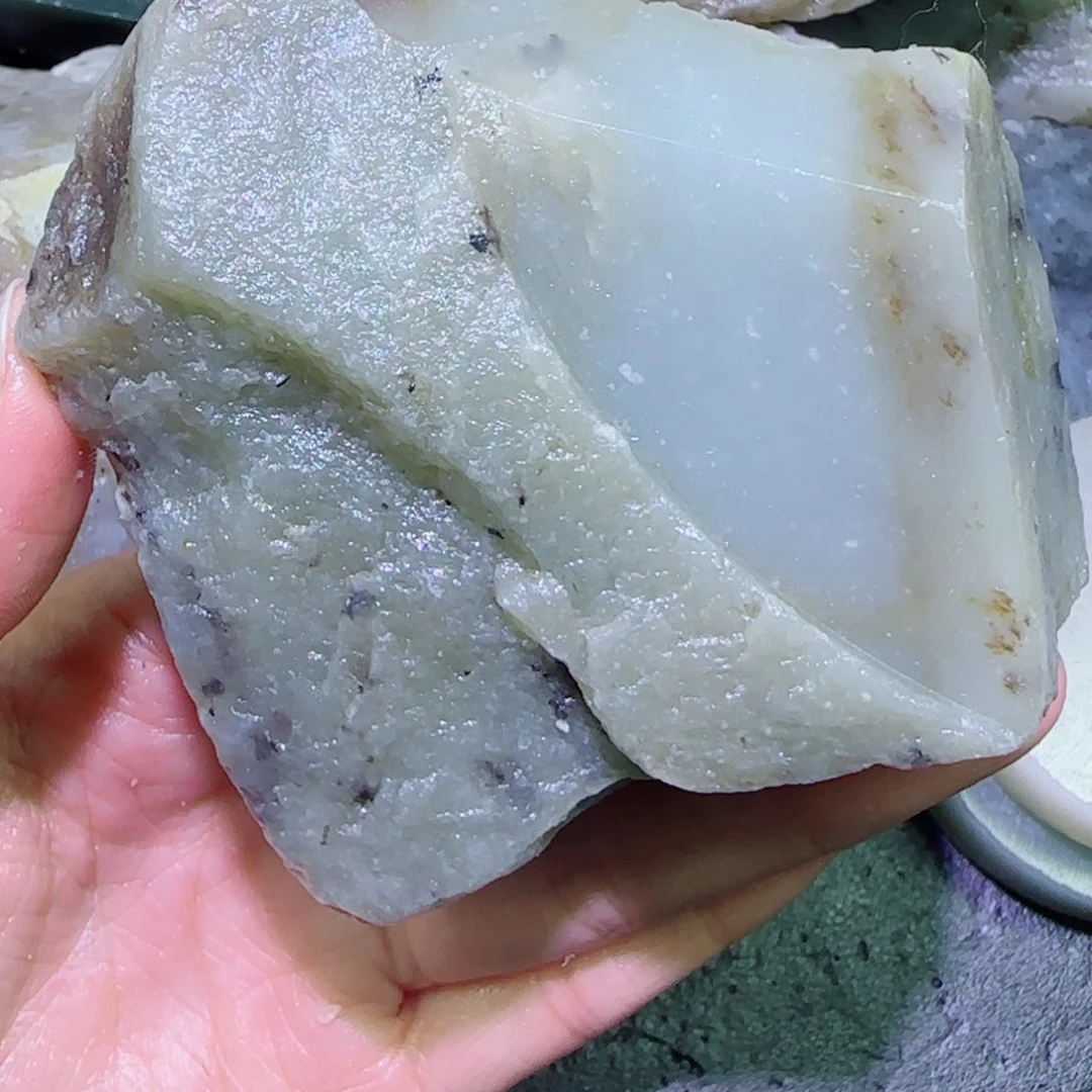 和田玉未镶嵌珠宝半成品