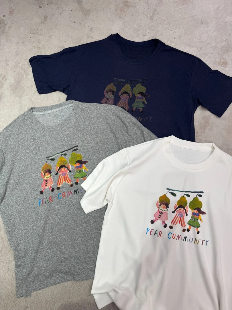 石榴女装韩版棉质彩喷手绘涂鸦风短袖T恤