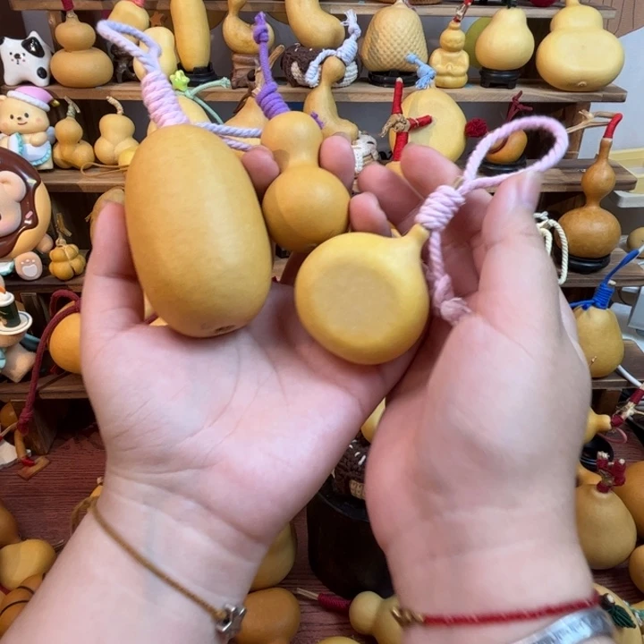 猪****？哈哈哈哈哈哈哈哈哈