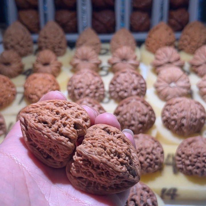 吊坠文玩核桃三角密纹