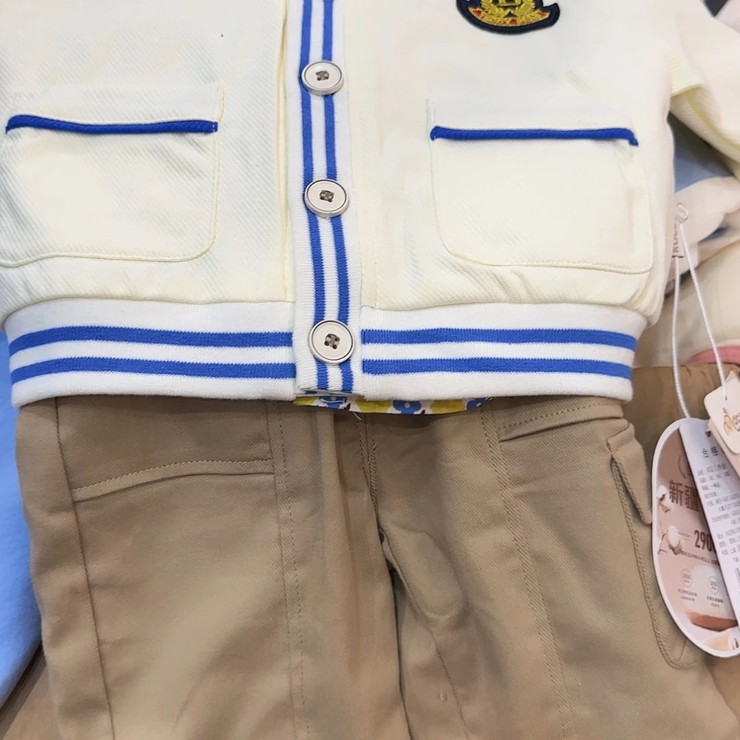 80尺码可以吗宝宝亲亲的