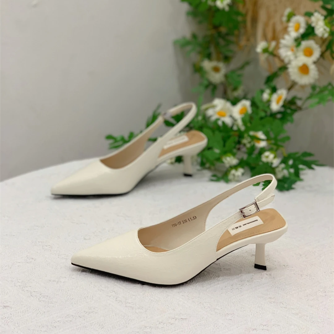2025年夏法式气质高跟鞋女新款尖头小香风配裙子网红细跟包头凉鞋