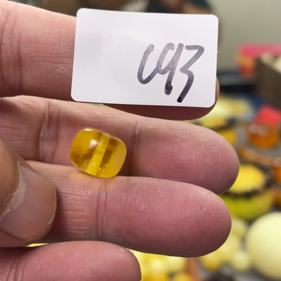 手链琥珀未镶嵌多样性发，发其中一件