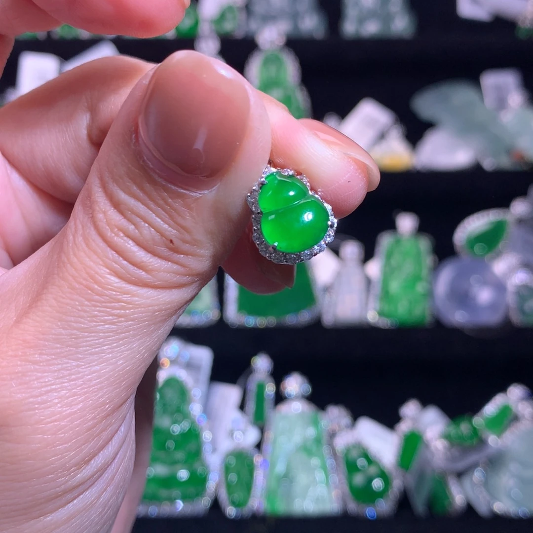 【闪购商品】银S925镶嵌挂件翡翠