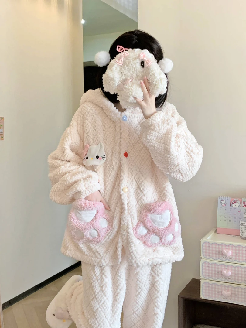 新款HelloKitty卡通甜妹冬季保暖睡衣套装可爱少女宅家可外穿套装
