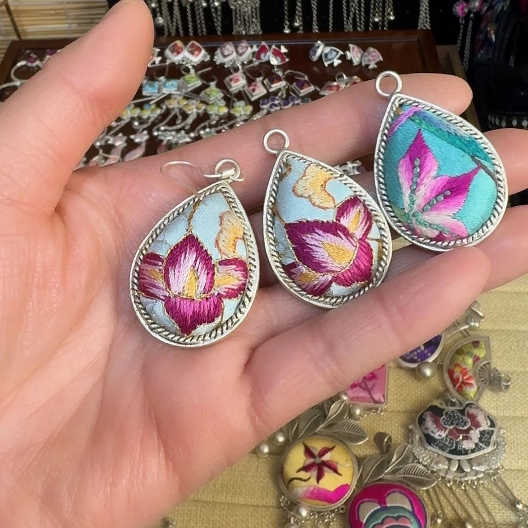 织绣孔**T民族风刺绣耳环