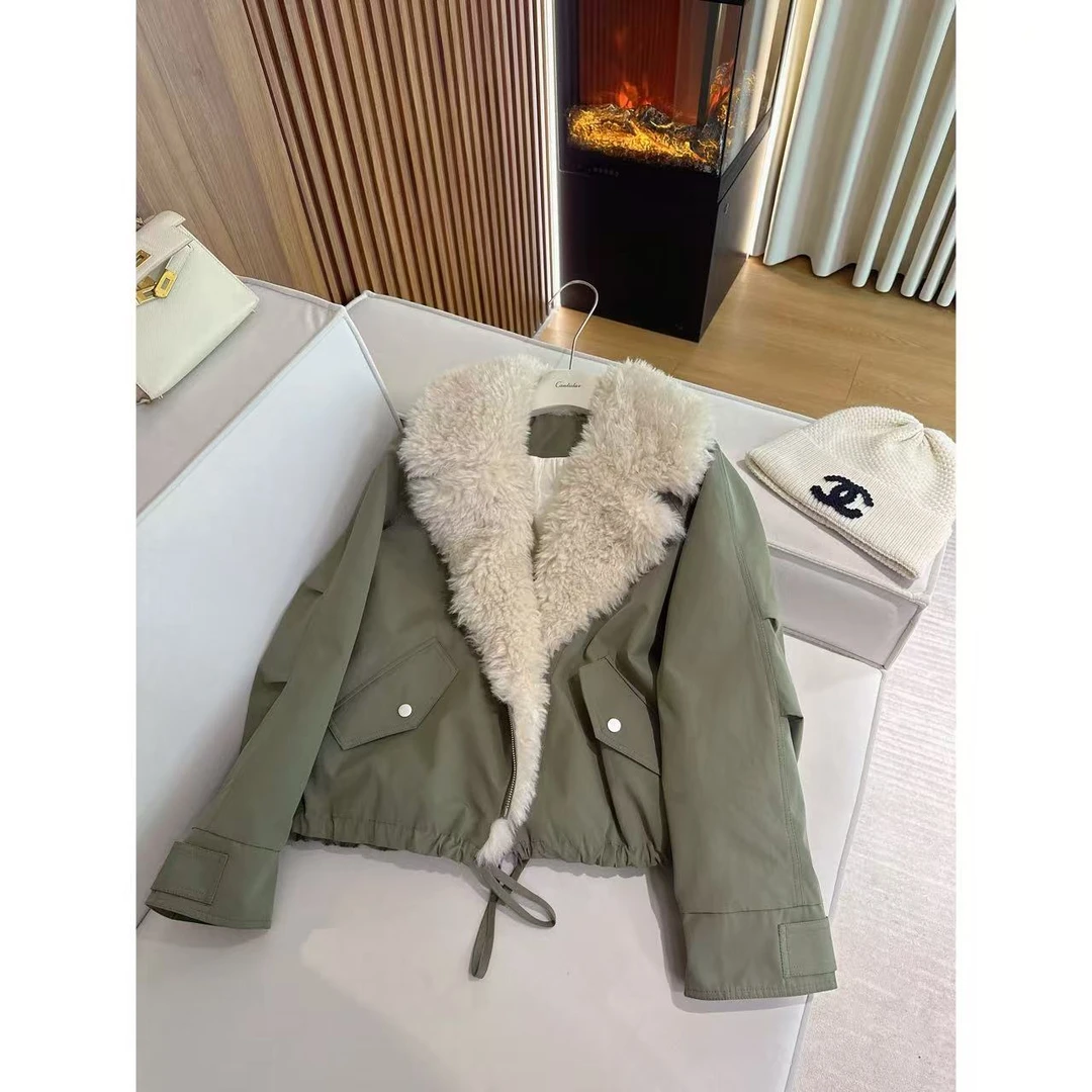 CANTIILAR 90白鸭绒毛毛翻领军绿色短款派克服