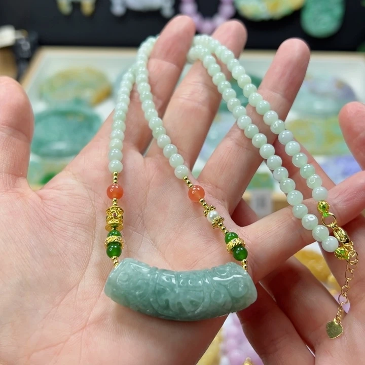 颈饰未镶嵌翡翠项链