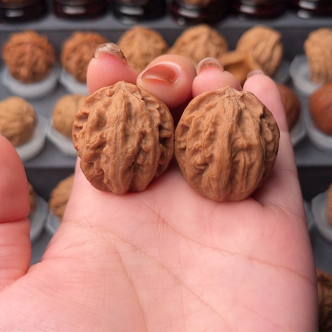 文玩核桃把件精品粗筋小手捻