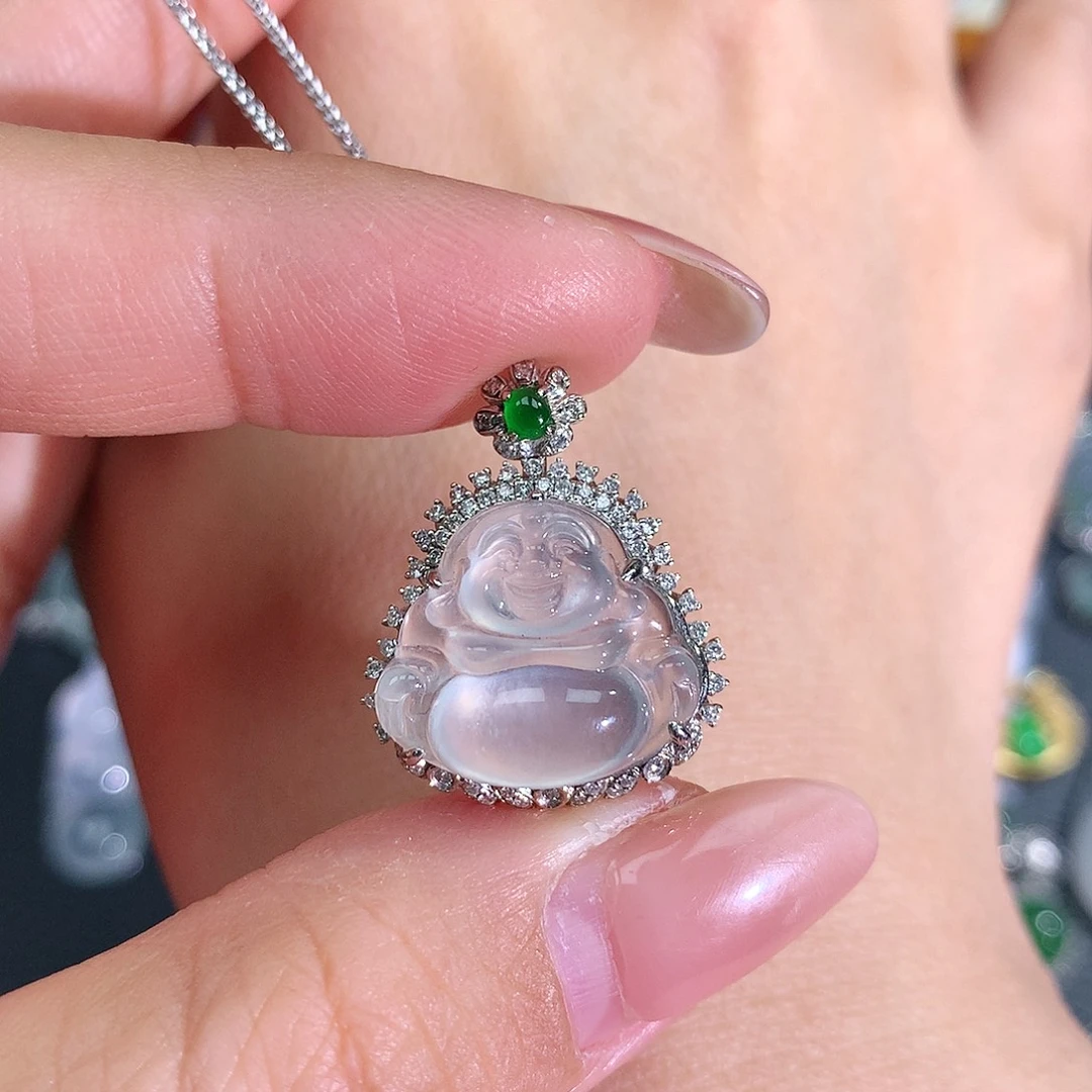 翡翠18K金镶嵌颈饰翡翠