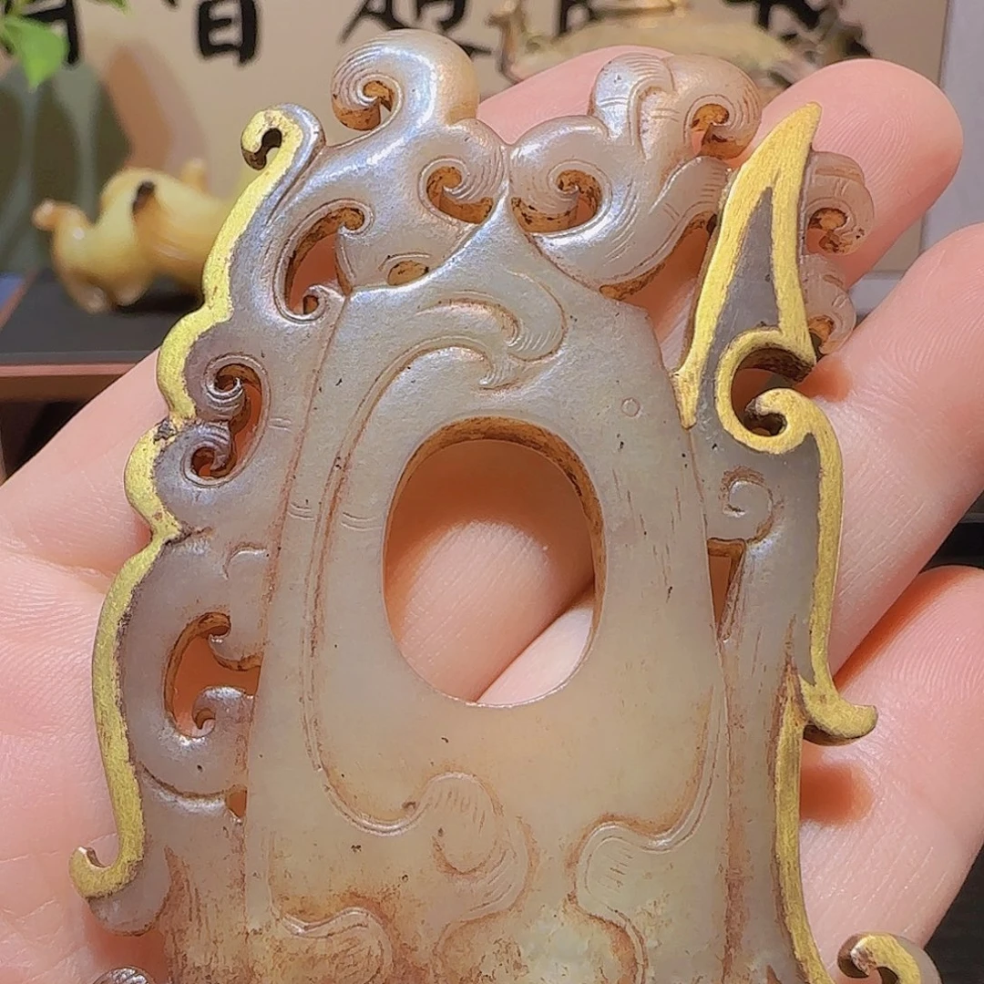 智***族和田玉未镶嵌挂件