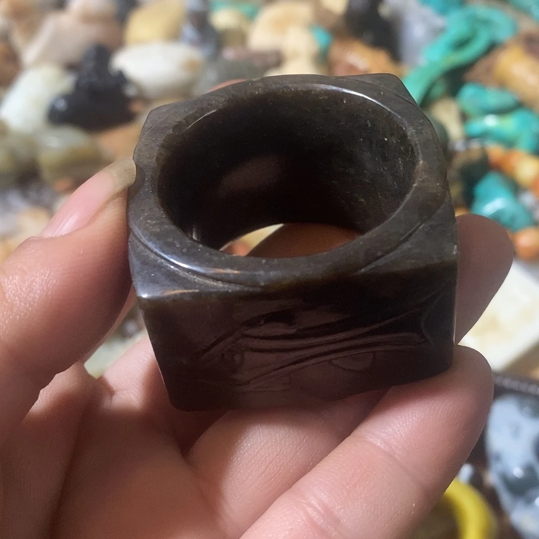 和田玉（糖玉）未镶嵌挂件