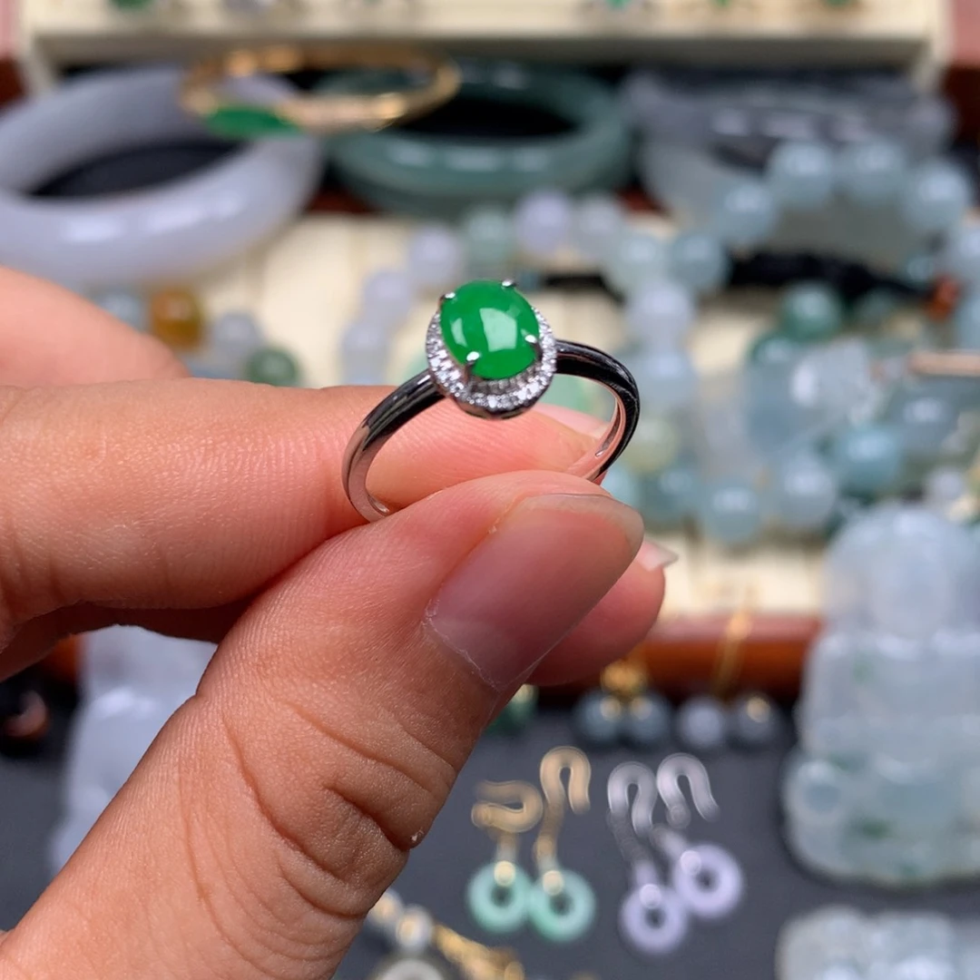 未镶嵌戒指翡翠绿蛋面