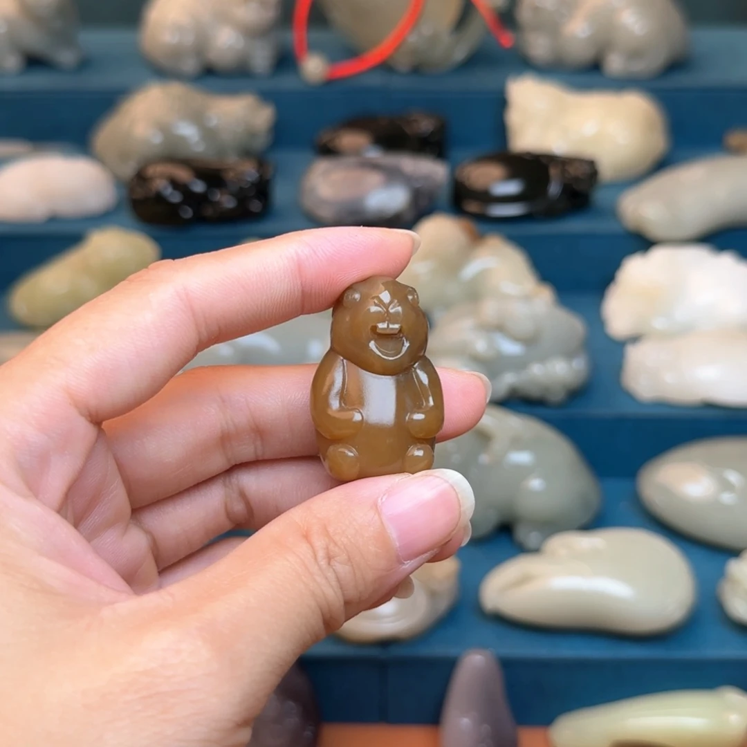 未镶嵌和田玉（糖玉）把件
