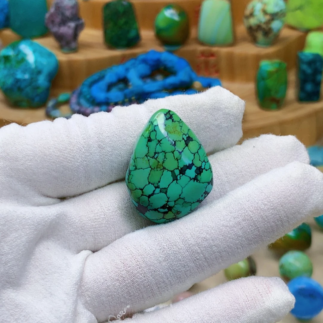 绿松石未镶嵌三彩随行