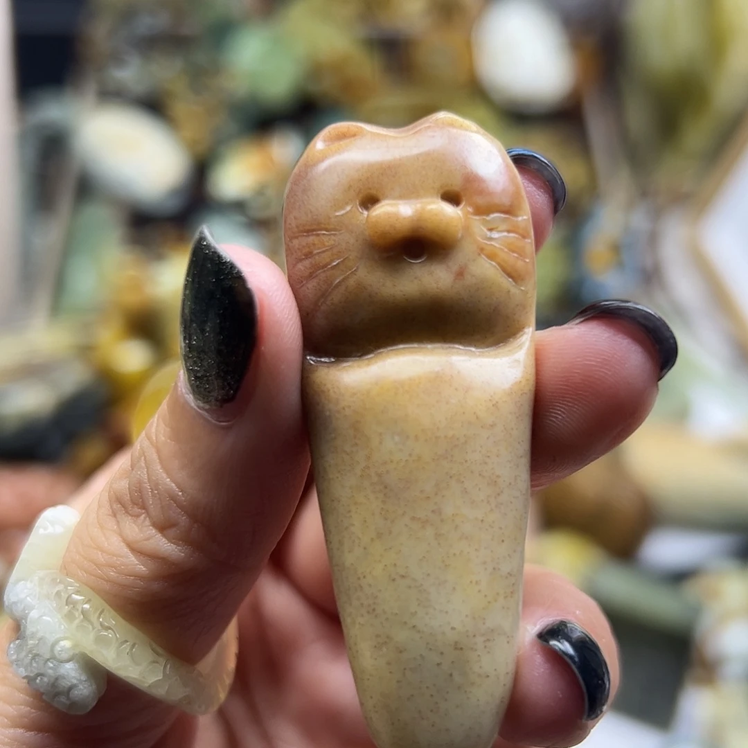 未镶嵌岫玉颈饰辽阳料猫