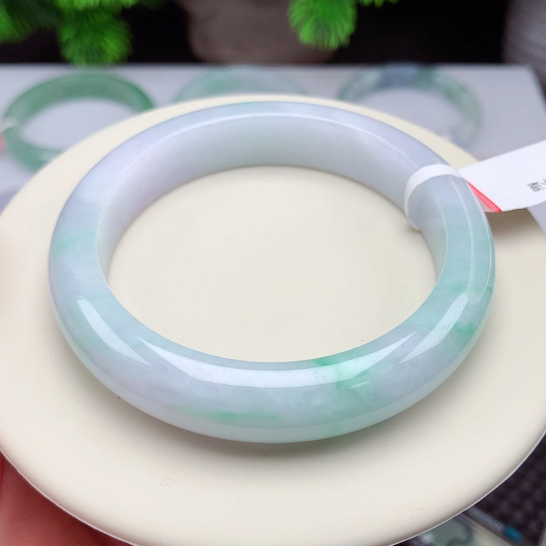 翡翠未镶嵌手镯59.7圈