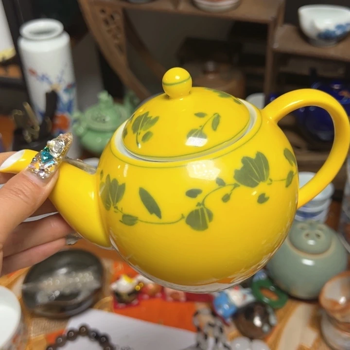 盖碗瓷器直播放漏中