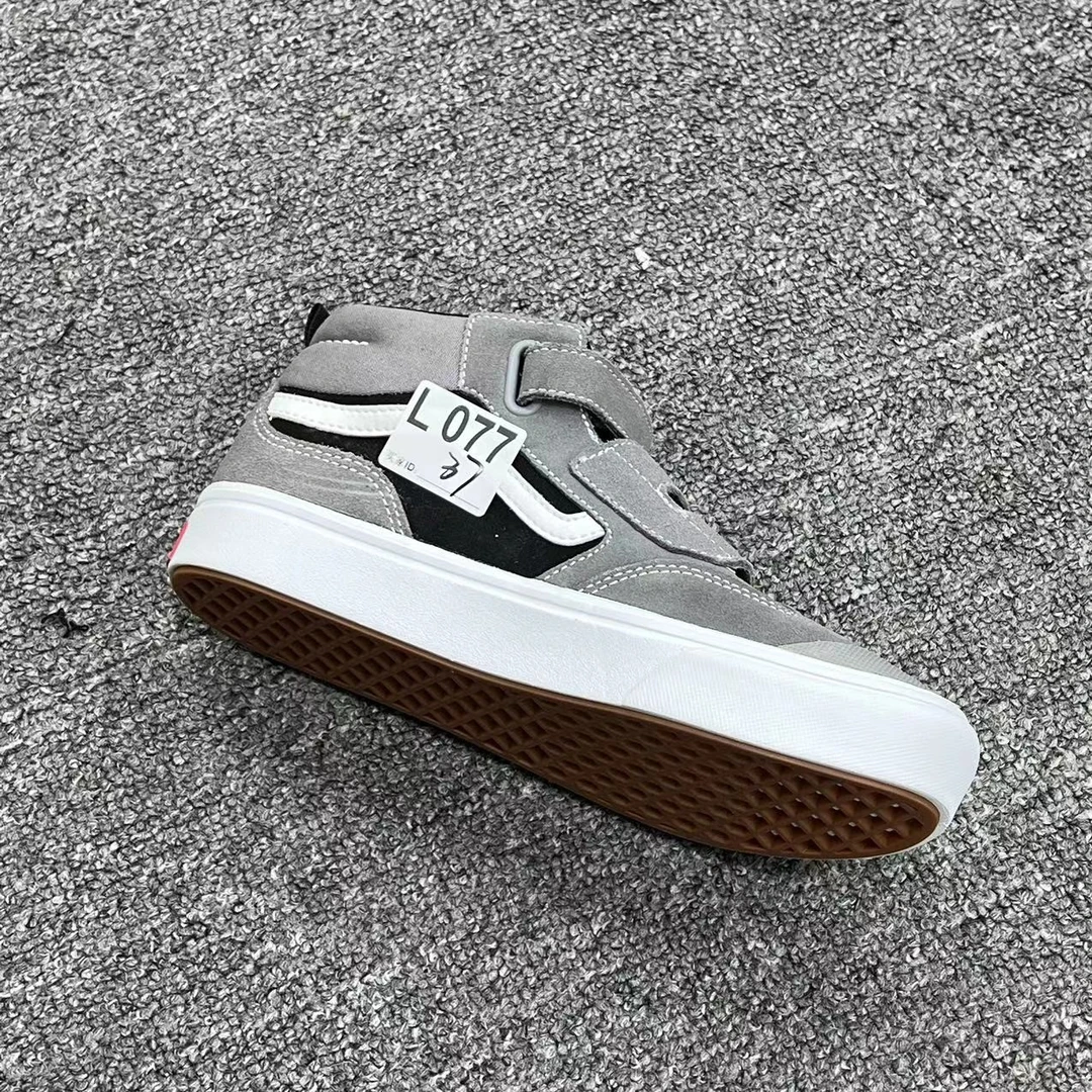 3号-上新款男女高端户外休闲鞋 L077