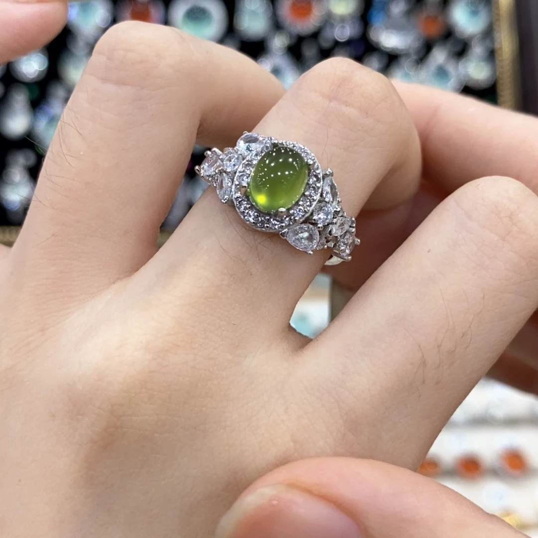 银S925镶嵌蛇纹石玉戒指