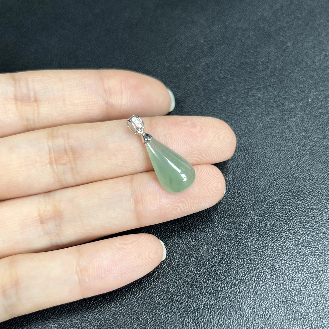于于珠宝-天然A货缅甸翡翠冰种晴水水滴玉石吊坠18×9.2×4.9mm