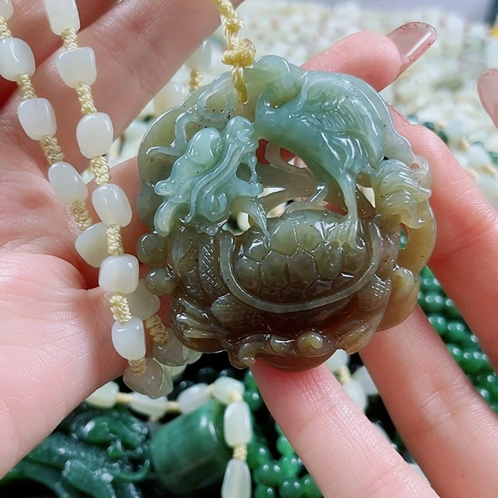 颈饰未镶嵌和田玉