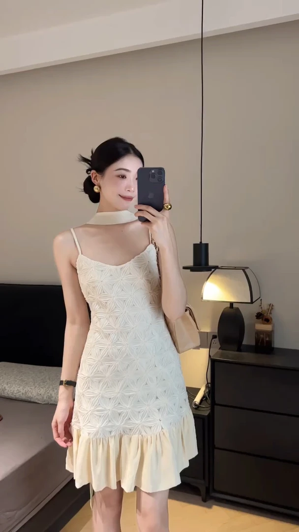 2025夏季新款时尚连衣裙气质显瘦性感辣妹外穿洋气休闲百搭连衣裙