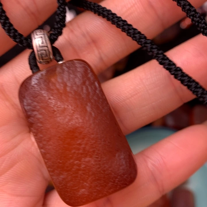 原皮留皮切牌吊坠