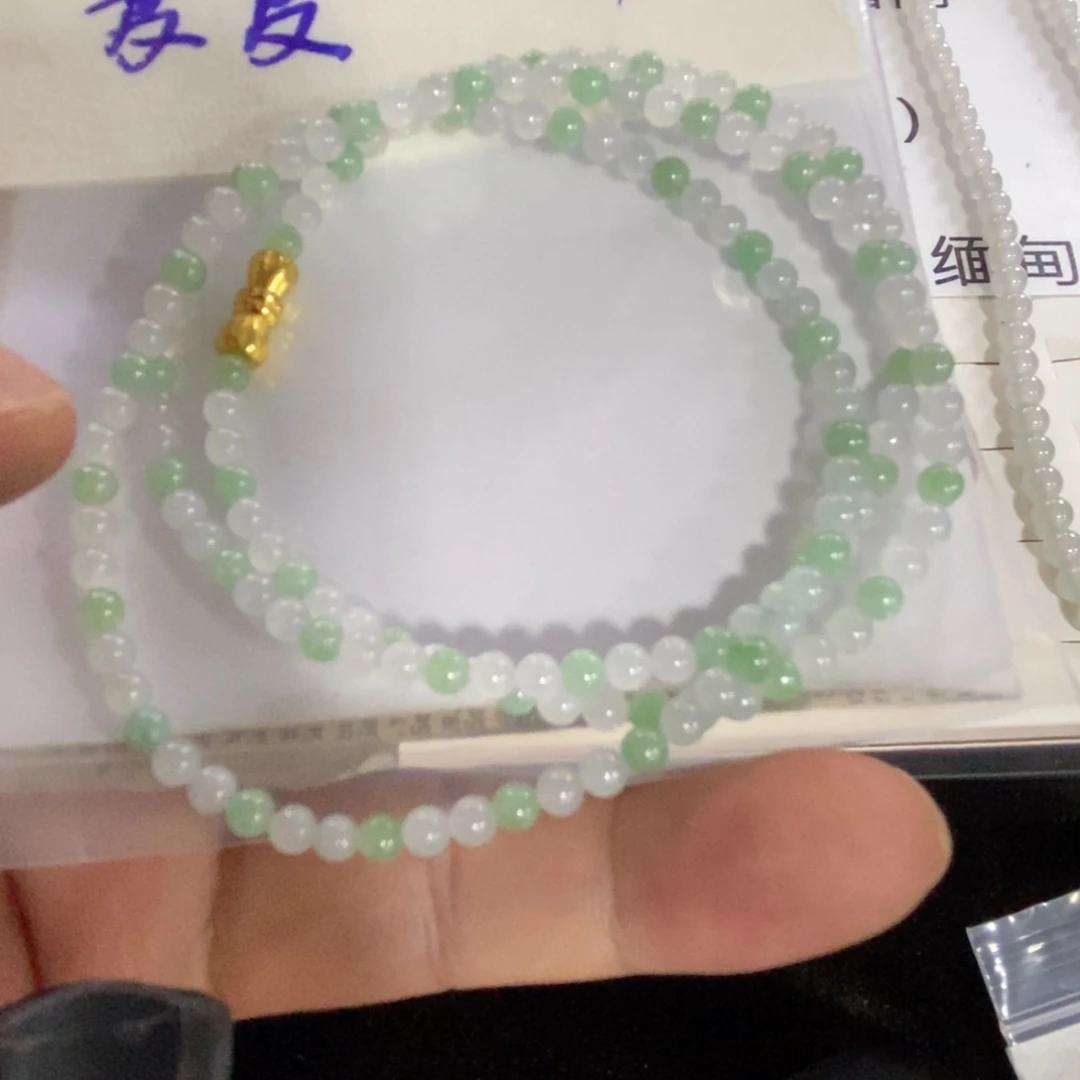 定制翡翠未镶嵌皮*”翡翠