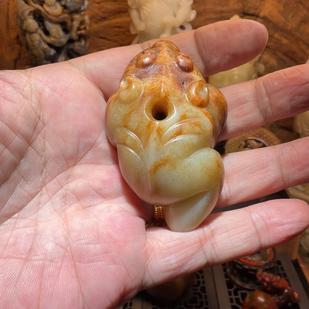 b***哥和田玉未镶嵌挂件