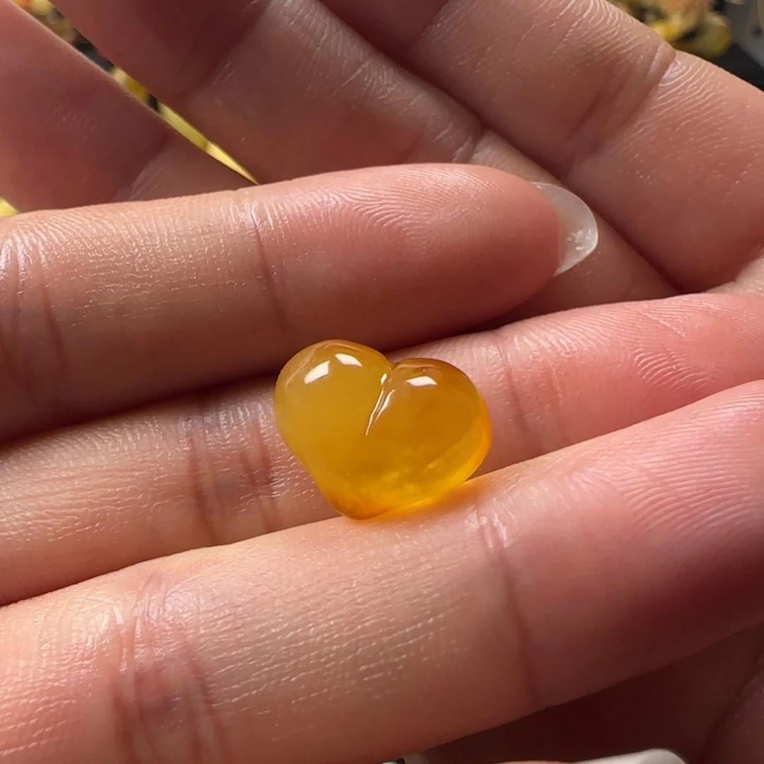 蜜蜡未镶嵌颈饰蜜蜡俏色屁桃迷你