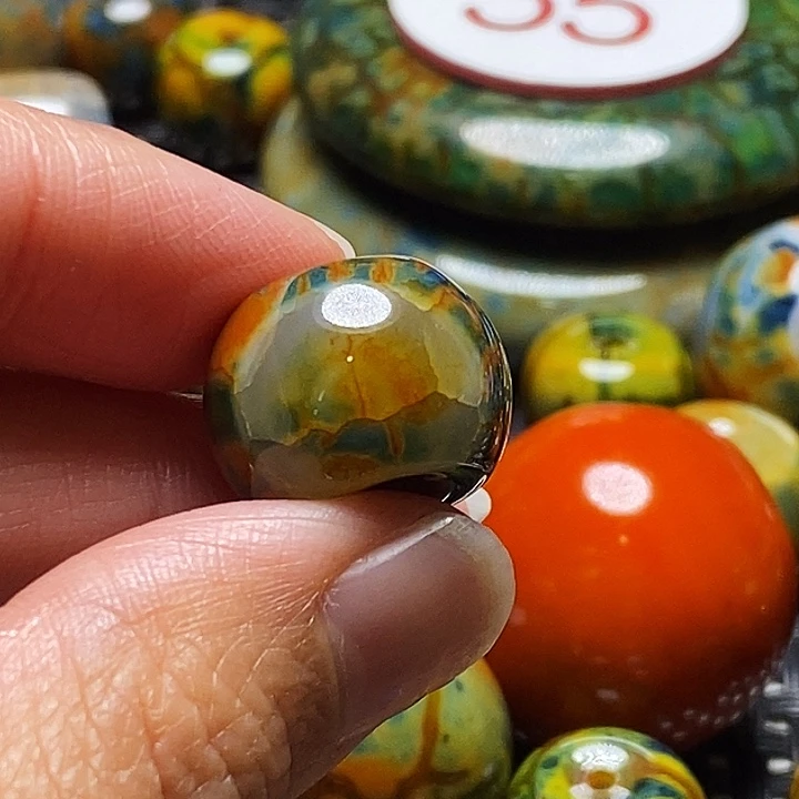 李***巍玛瑙/玉髓未镶嵌颈饰